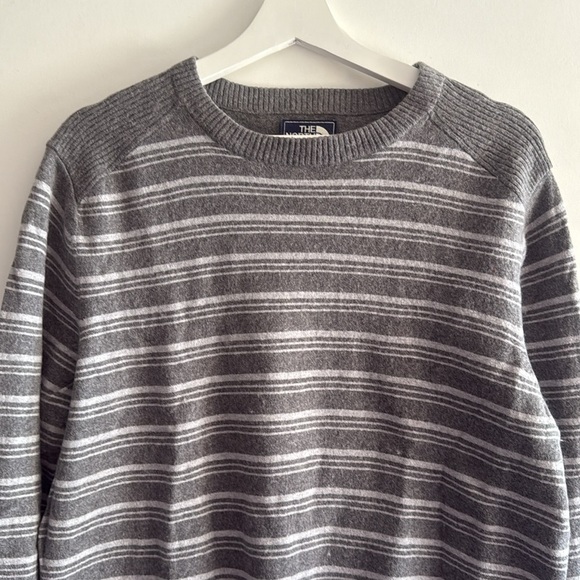 The North face woolblend Sweater - Picture 2 of 8